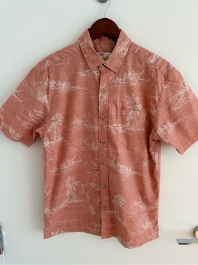 Men's Short-Sleeve Coral Print Button-Up Shirt